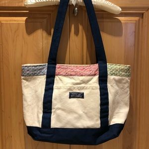 Vineyard Vines zip-closure tote